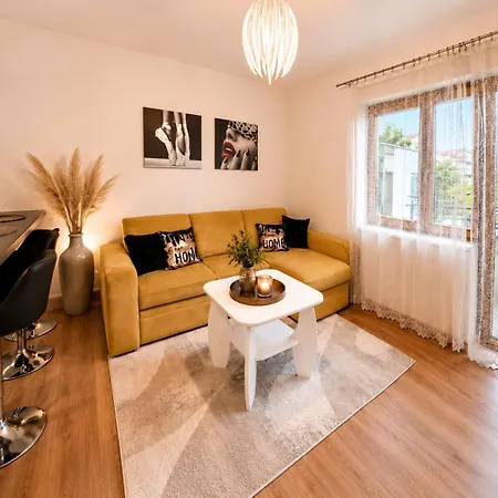 Apartmán Golden Glow *